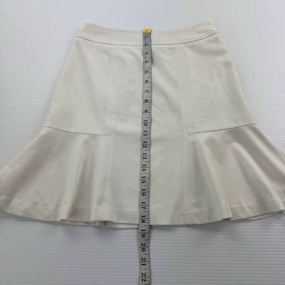 White House Black Market Ecru Ivory Flounce Hem Skirt Size 00 Lined Mini - Picture 9 of 10